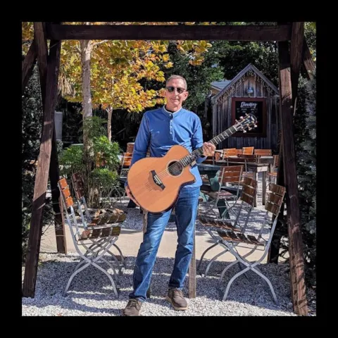 Live Music by Randy Valentino
