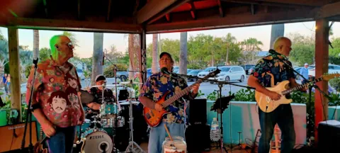 Live Music by 5th Gear Band