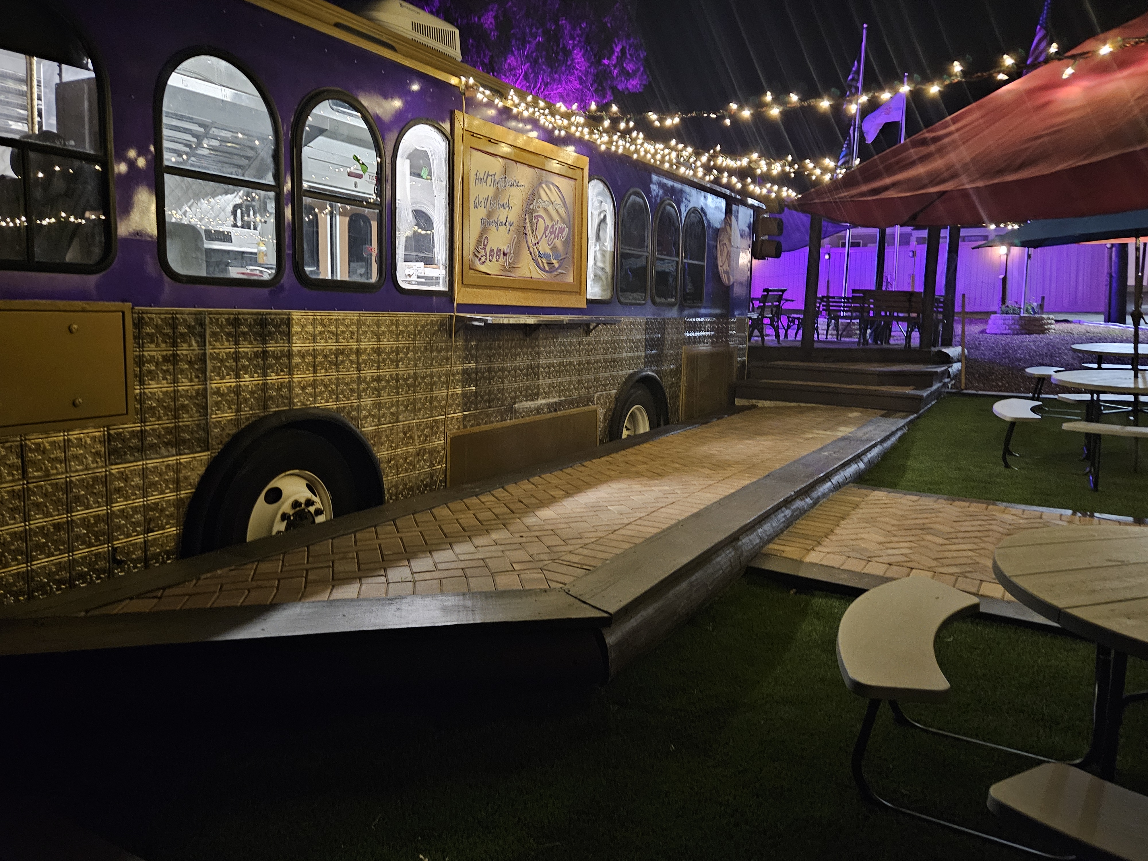 A STREETCAR NAMED DESIRE